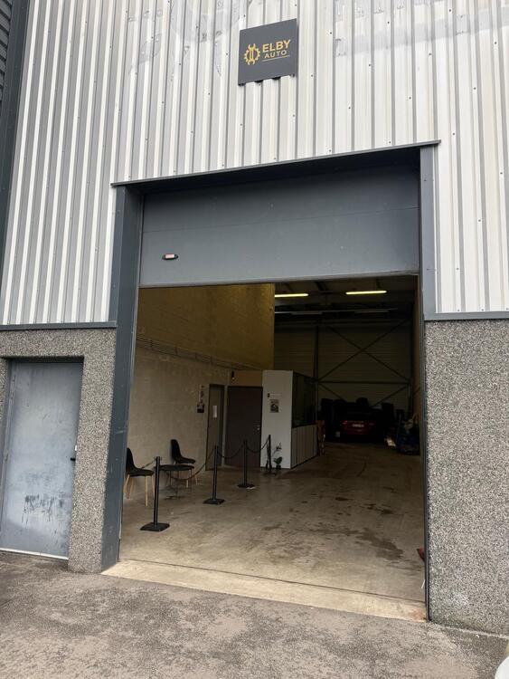 Devanture du garage ELBY AUTO à Amiens